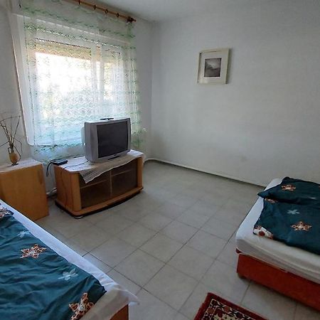 Malom Tavi Vendeghaz Tapolca Hotel Buitenkant foto